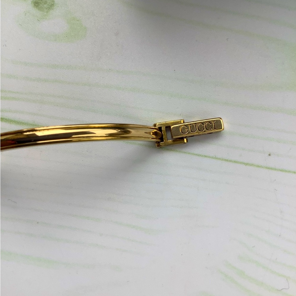 Authentic Gucci interchangeable bezel watch🌺🌼🌸🍀 - Picture 7 of 10